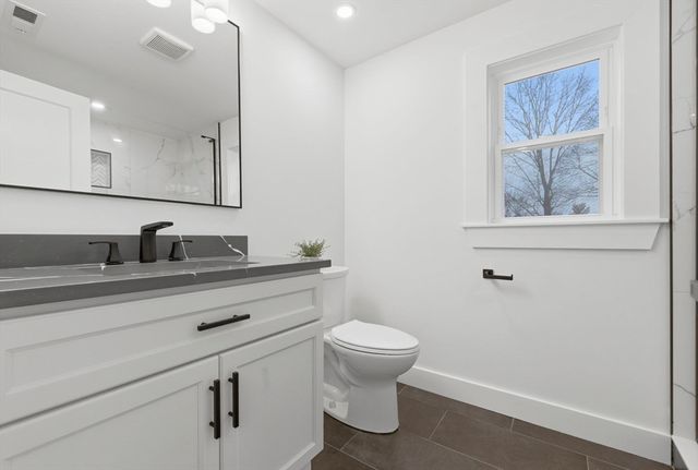 1806 Beacon St, Newton, MA 02468