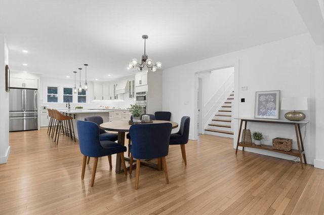 1806 Beacon St, Newton, MA 02468