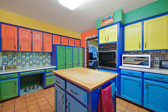 6309 Calle Zanate, Santa Fe, NM 87507