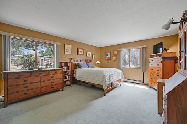 6309 Calle Zanate, Santa Fe, NM 87507