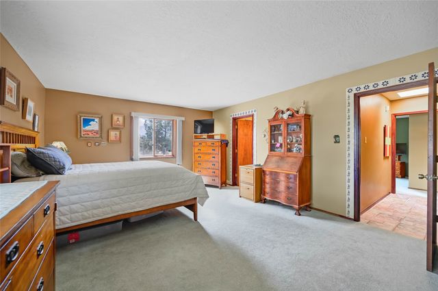6309 Calle Zanate, Santa Fe, NM 87507