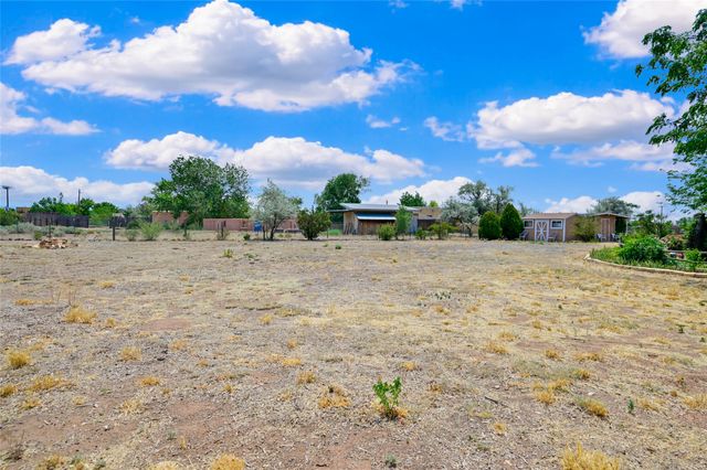 6309 Calle Zanate, Santa Fe, NM 87507