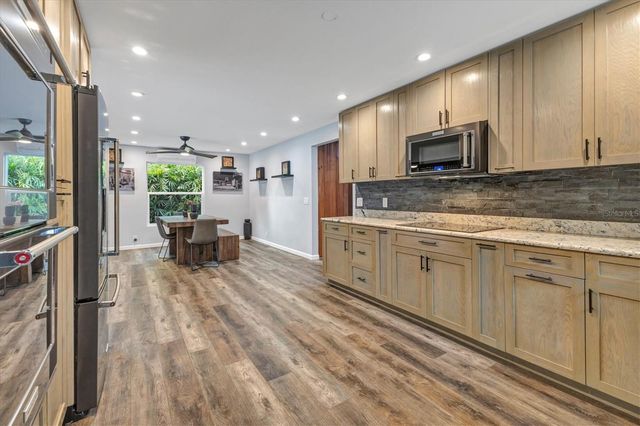 2308 SHADOW OAKS ROAD, Sarasota, FL 34240