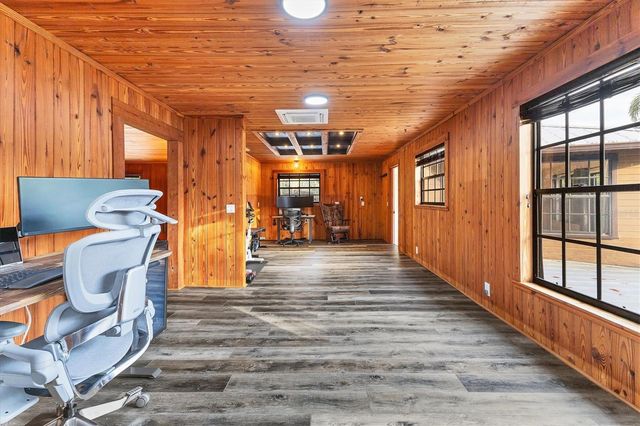 2308 SHADOW OAKS ROAD, Sarasota, FL 34240