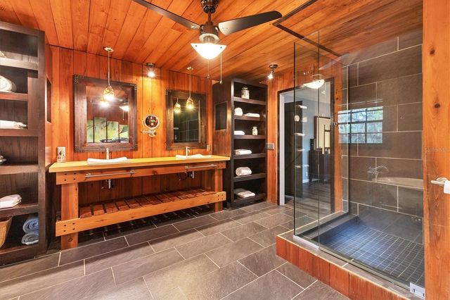 2308 SHADOW OAKS ROAD, Sarasota, FL 34240