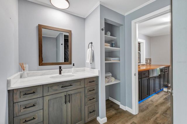 2308 SHADOW OAKS ROAD, Sarasota, FL 34240