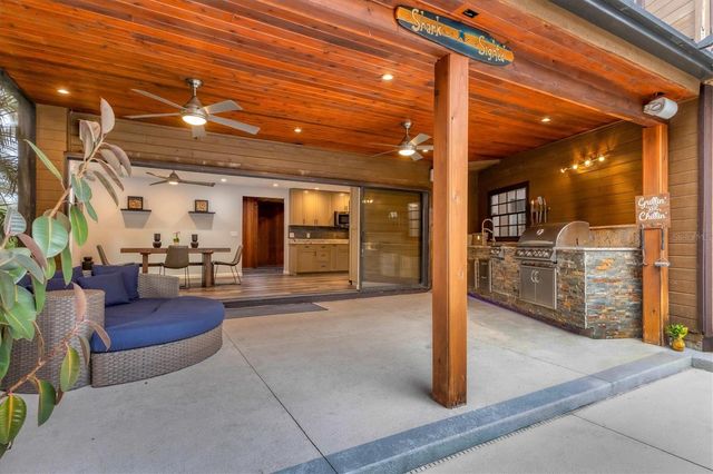 2308 SHADOW OAKS ROAD, Sarasota, FL 34240