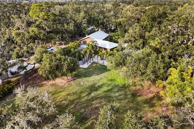 2308 SHADOW OAKS ROAD, Sarasota, FL 34240