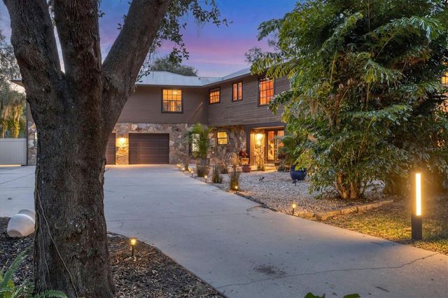 2308 SHADOW OAKS ROAD, Sarasota, FL 34240