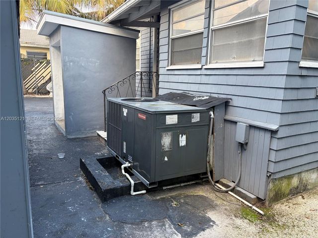 840 SW 13th Avenue, Miami, FL 33135