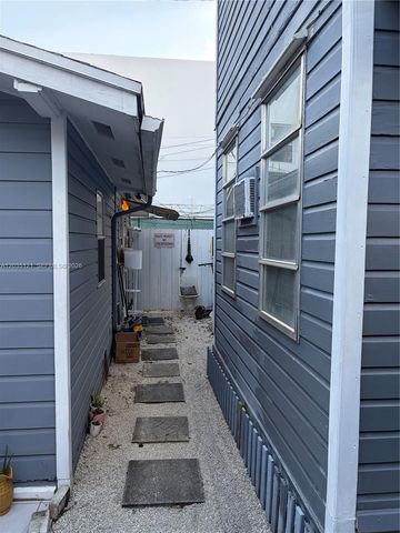 840 SW 13th Avenue, Miami, FL 33135