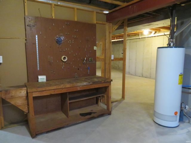 1411 Clover Creek Lane, Goshen, IN 46526