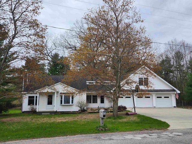 1007 W 1st Street, Tawas Twp, MI 48763
