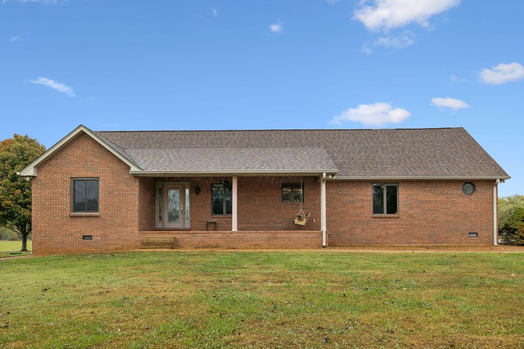 198 Freedom Dr, Lebanon, TN 37087