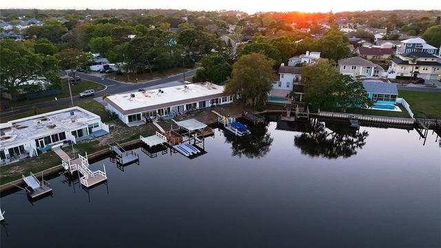 595 WESTWINDS DRIVE, Palm Harbor, FL 34683