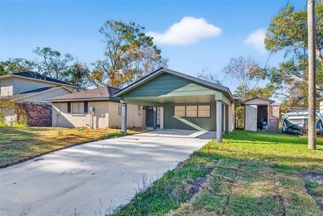 7814 Pin Oak Road, Alvin, TX 77511