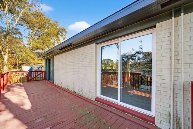 7814 Pin Oak Road, Alvin, TX 77511