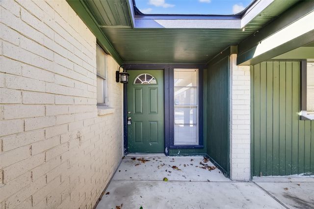 7814 Pin Oak Road, Alvin, TX 77511