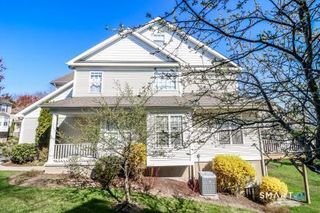 61 Woodcrest Lane 61, Danbury, CT 06810