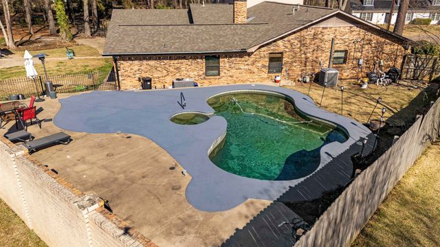 26 Ramblewood Dr., Longview, TX 75605