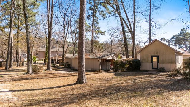 26 Ramblewood Dr., Longview, TX 75605