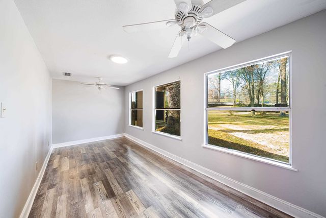 26 Ramblewood Dr., Longview, TX 75605