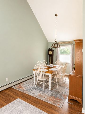 120A Irish Lane, East Islip, NY 11730