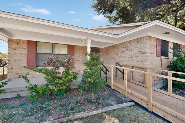 2616 Mossglen Drive, Dallas, TX 75227
