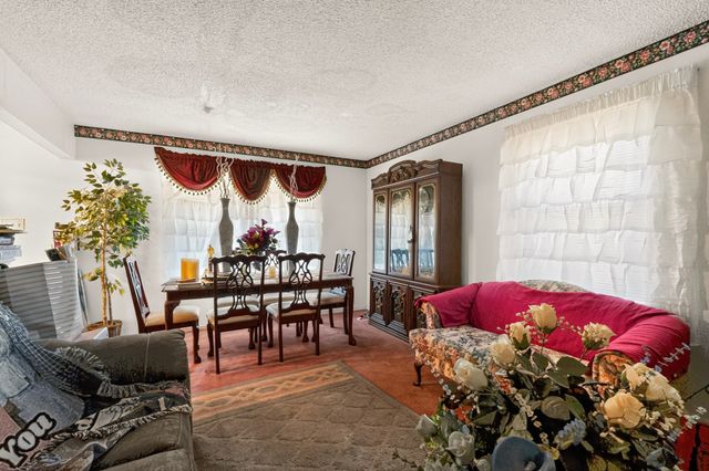 2616 Mossglen Drive, Dallas, TX 75227