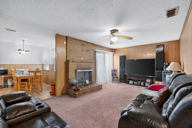 2616 Mossglen Drive, Dallas, TX 75227