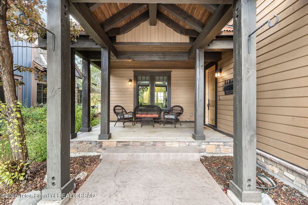 8 MOULTON Lane, Victor, ID 83455 photo 2