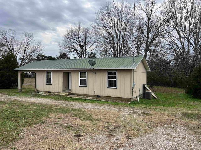 245 ROY CRUNK LN, Savannah, TN 38372