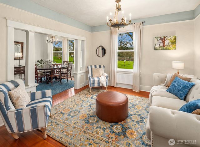 6007 SW 240th Street, Vashon, WA 98070