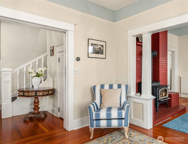 6007 SW 240th Street, Vashon, WA 98070