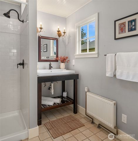 6007 SW 240th Street, Vashon, WA 98070