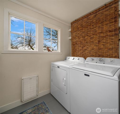 6007 SW 240th Street, Vashon, WA 98070