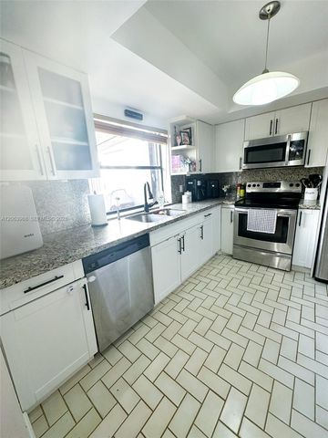 15295 SW 45th Ter G-62, Miami, FL 33185