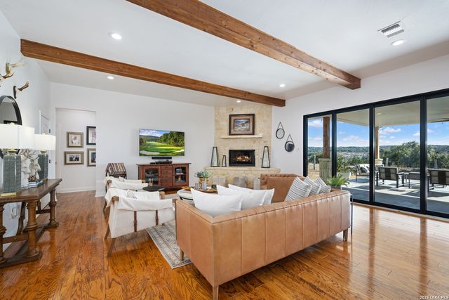 119 Greystone Pt, Boerne, TX 78006