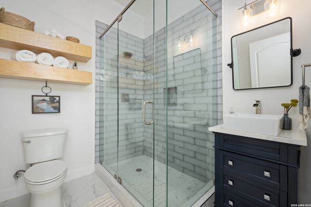 119 Greystone Pt, Boerne, TX 78006