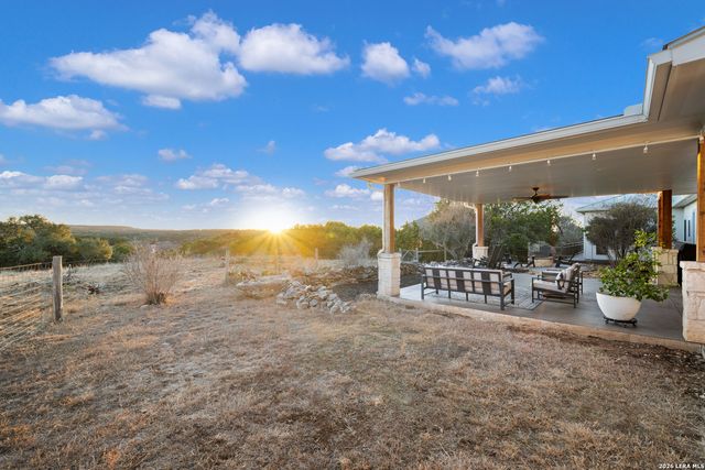 119 Greystone Pt, Boerne, TX 78006