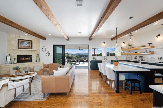 119 Greystone Pt, Boerne, TX 78006