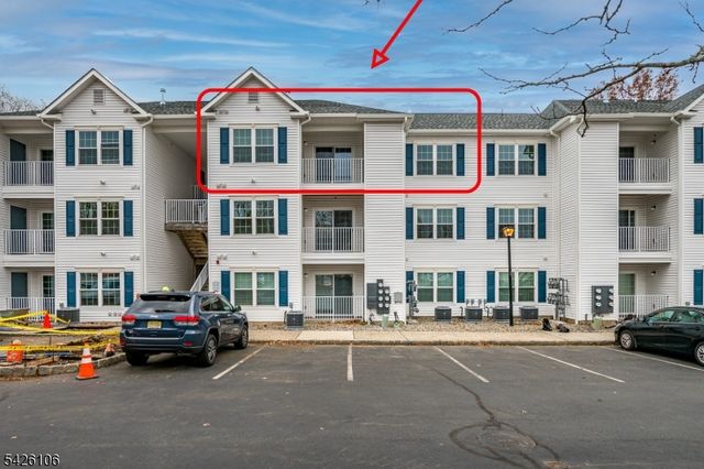 1233 Waterford Dr, Edison Twp., NJ 08817