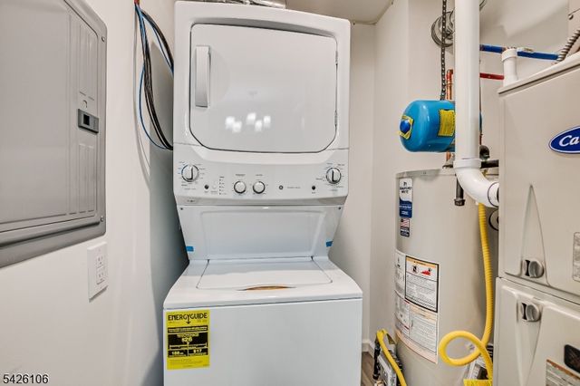 1233 Waterford Dr, Edison Twp., NJ 08817