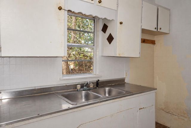124 Fm 2571, Smithville, TX 78957