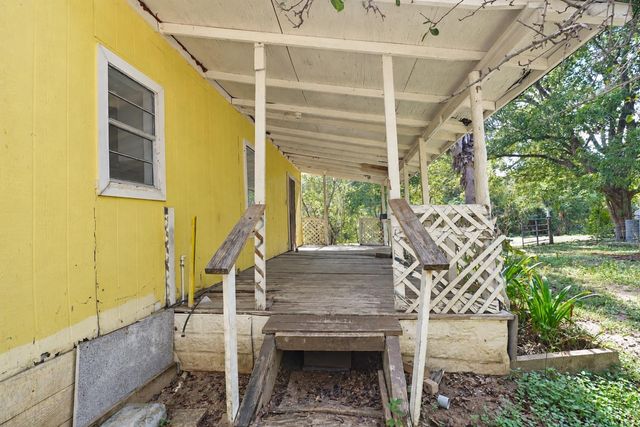 124 Fm 2571, Smithville, TX 78957