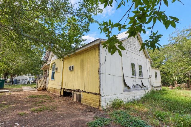 124 Fm 2571, Smithville, TX 78957