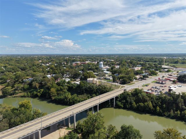 124 Fm 2571, Smithville, TX 78957