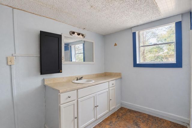 124 Fm 2571, Smithville, TX 78957
