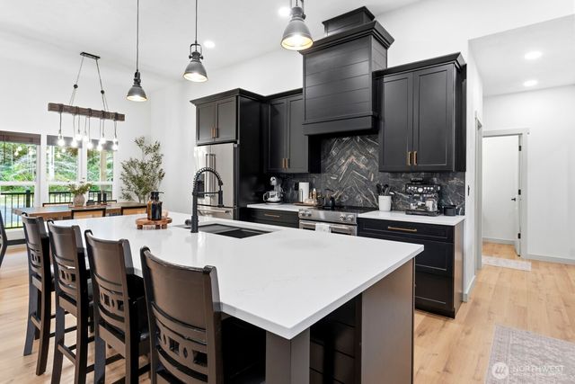 7590 SE Lynch Road, Shelton, WA 98584