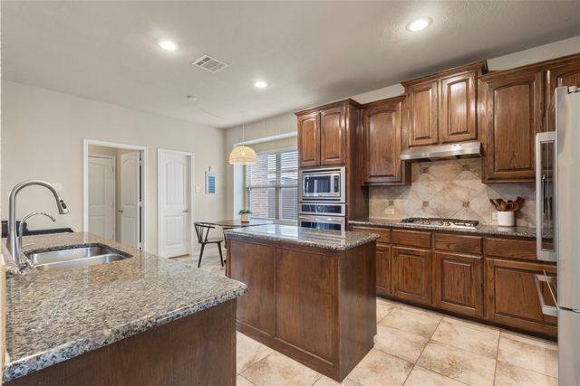 1320 White Water Lane, Rockwall, TX 75087